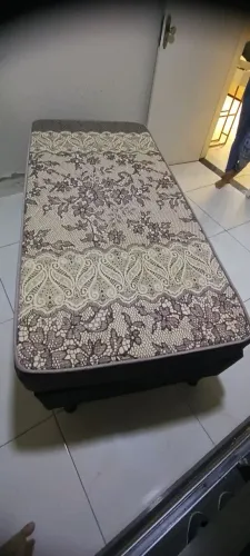 Cama box e colchão conjugados