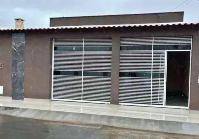 VENDO CASA NO BAIRRO OURO VERDE