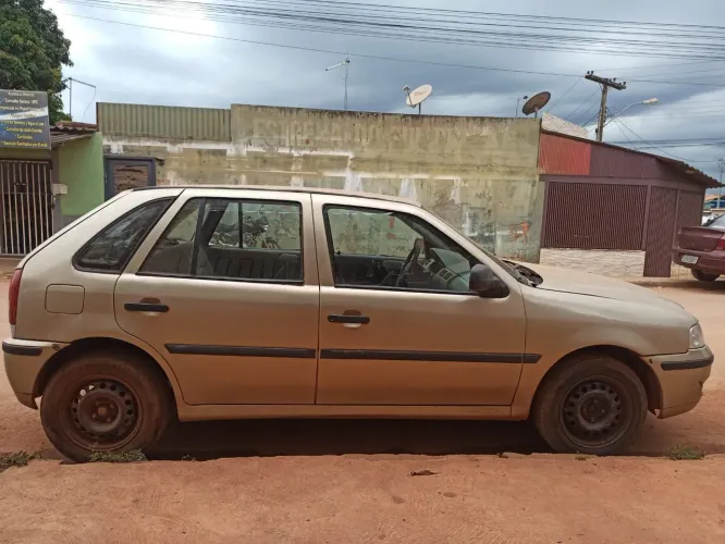Volkswagen Gol Geração III Plus 1.0 MI 16V Gasolina Mec. 2P 2001