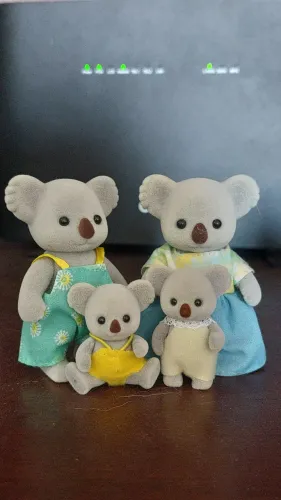 Família coala sylvanian families + bebê coala extra