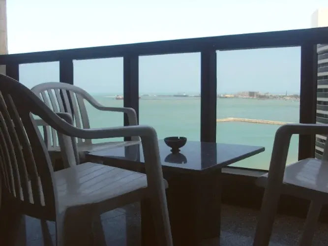 Flats em Fortaleza com varanda e vista para o mar com 01 e 02 quartos.