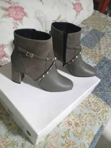 Vendo bota nova! 150 reais número 36