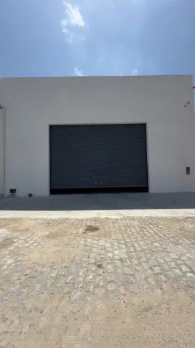 ALUGA-SE ESTE GALPÃO