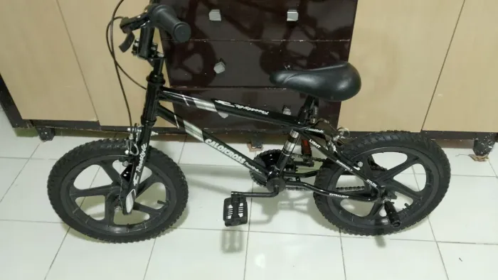 Bicicleta Caloi Cross freestyle aro 16