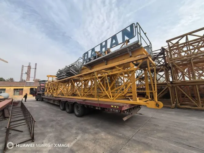 Grua Fixa Topless QTZ100 (6013)