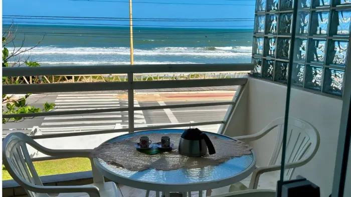 Apartamento Frente Mar à Venda com 3 dormitórios | Vista privilegiada