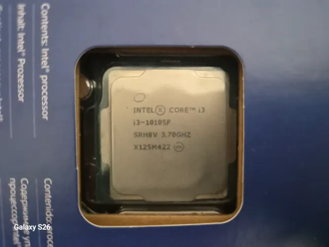 Processador Intel Core I3-10105F com cooler.