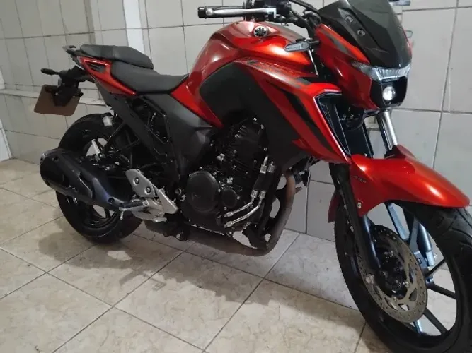 YAMAHA FZ25 FAZER 250 CONNECTED