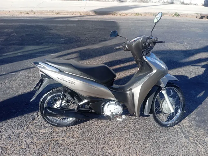 Honda biz ano 2024