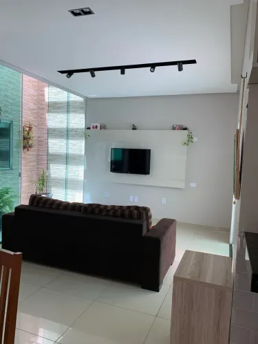 Alugo ou Vendo excelente casa em condomínio fechado no miritiua/turu.