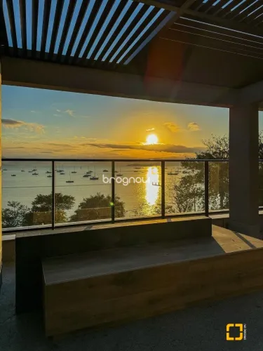 STUDIO À VENDA EM SANTO ANTÔNIO DE LISBOA.