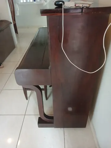 Piano Alemão Vertical Sandoli