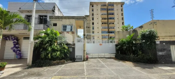 Apartamento à Venda no bairro Monte Castelo - Fortaleza