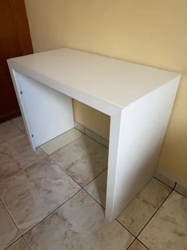 Escrivaninha montada 90x75x45cm