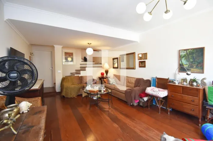 Casa à Venda - Vila Madalena, 3 Quartos, 125 m2