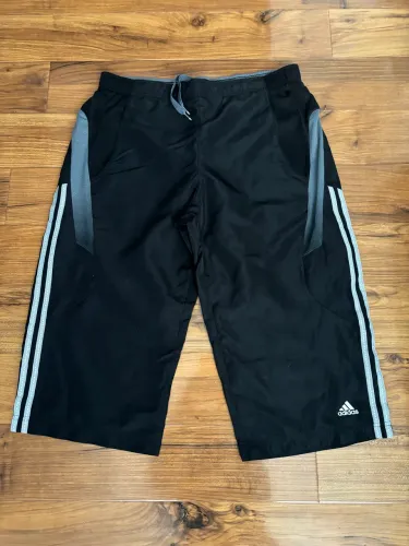 Bermuda Original da Adidas. Tm G