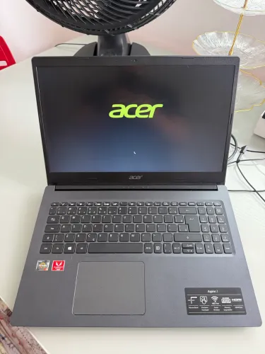 R$1.600 | Notebook Acer Aspire 3 Ryzen 5 3500U | 8GB RAM | SSD 256GB