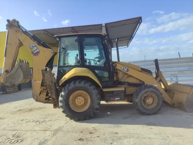 CAT 416 2024 por 300MIL