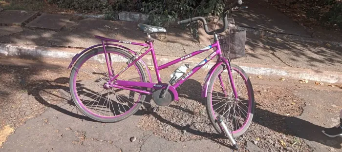 Vende-se uma bicicleta caloi poti nova 380 reai