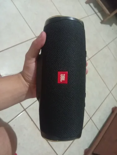 JBL CHARGE 4