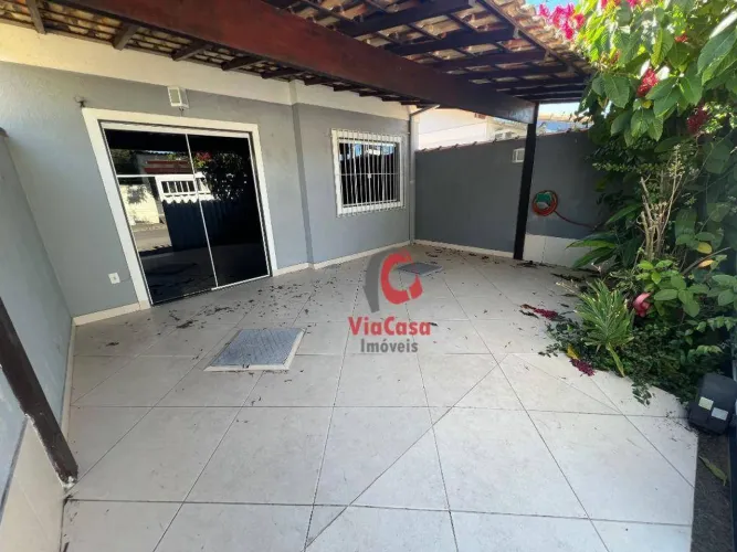 Casa Linear com 2 Quartos Sendo 1 Suíte, Perto da Rodovia - Jardim Mariléa - Rio das Ostra