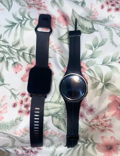 2 Relógios Smartwatches com carregador