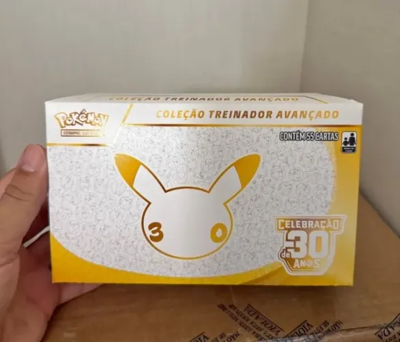 Pokemon Coleção Treinador Avançado - Celebração De 30 Anos