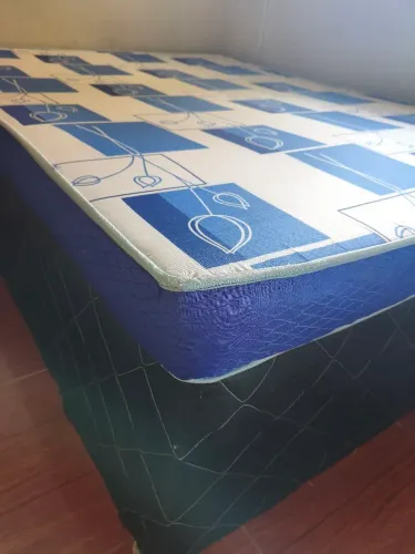 Vendo cama box + colchão
