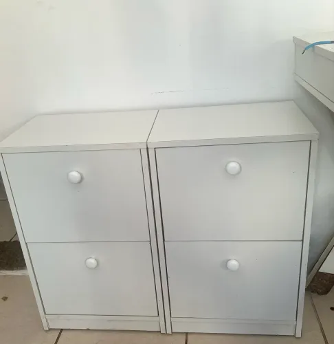 2 mesinhas de cabeceira ~ leia a descrição 