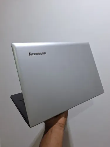Notebook Lenovo/potente/Core i3, SSD 240gb, 8Gb Ram, windows 11 