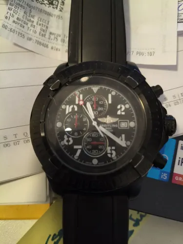 Relógio Breitling Avenger Skyland Chronograph A13380 Automático - Pulseira de Borracha