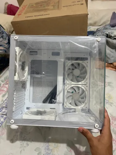 Gabinete gamer aquário