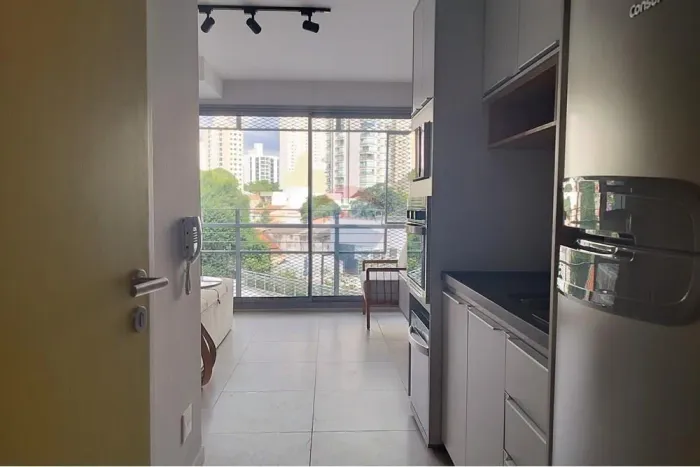 Estúdio novo, completamente mobiliado, com 29 metros quadrados, sem vaga, na Vila Madalena