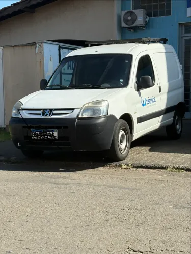 Peugeot Partner Van 1.6 Flex 16V 5P 2011