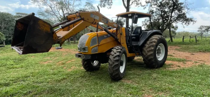 Trator Valtra Bm 110 