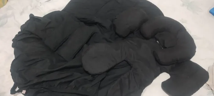 Vende-se capa de bebê conforto semi novo de cor Black