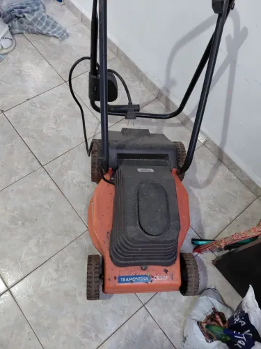 Cortador de grama