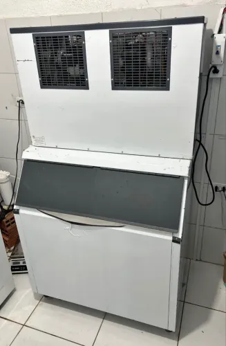 Máquina de gelo Everest 150kg