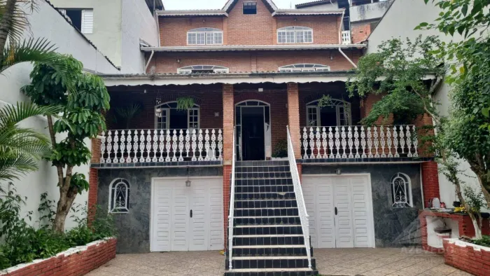 Casa com 3 dormitórios para alugar, 350 m² por R$ 7.000,00/mês - Matriz - Mauá/SP