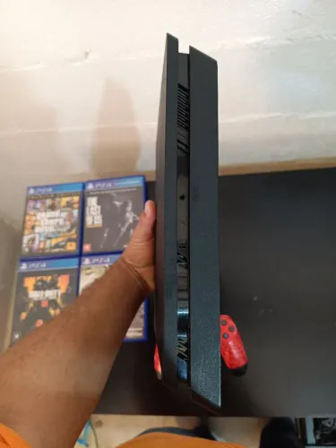 PS4