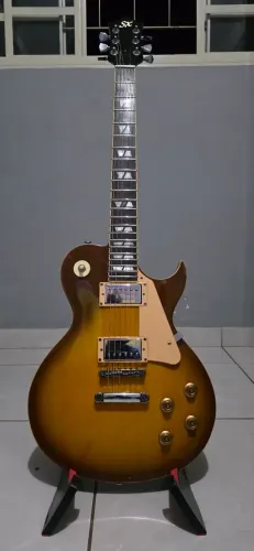 GUITARRA LES PAUL SX COM PEDALEIRA GE 150