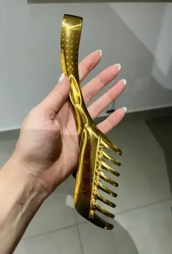 Pegador de salada ou macarrão 25cm grande dourado inox