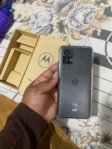 Moto este 30 neo