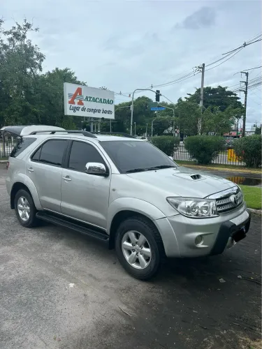 Toyota Hilux SW4 SRV D4-d 4X4 3.0 TDI Dies. AUT 2010
