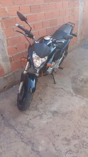 CB 300