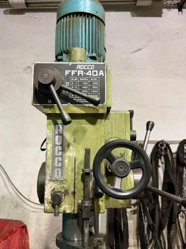 Fresadora Modelo FFR 40Al - Automática Industrial