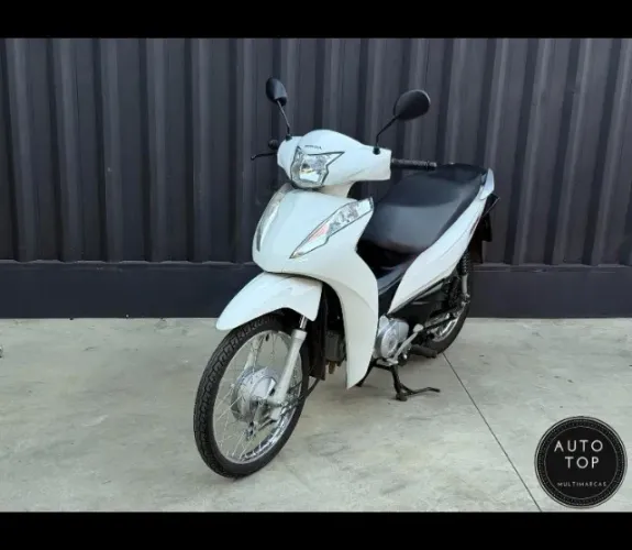 Honda Biz 110i 2024 *apenas 3.000kms * financio via financeiras ou cartão de crédito *