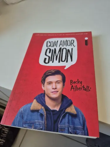 Livro com amor, Simon Becky Albertalli
