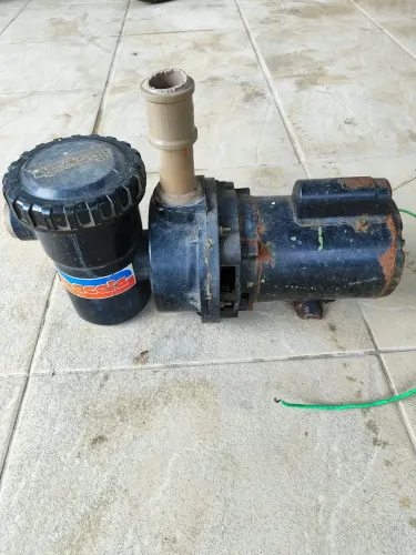 Vendo bomba d?água 