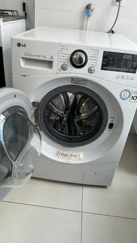 Lava e seca roupas